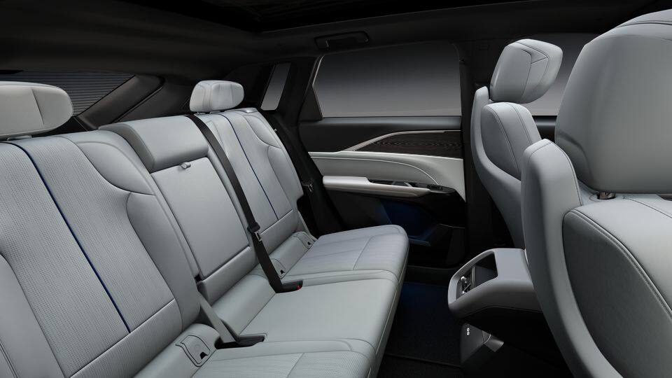 2025 Cadillac LYRIQ Luxury 1 - Photo 26