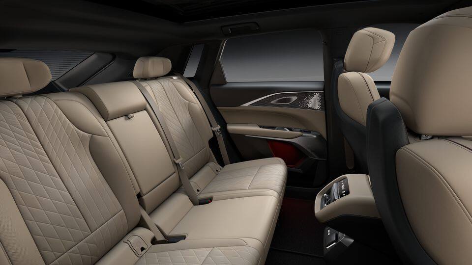 2025 Cadillac LYRIQ Luxury 3 - Photo 38